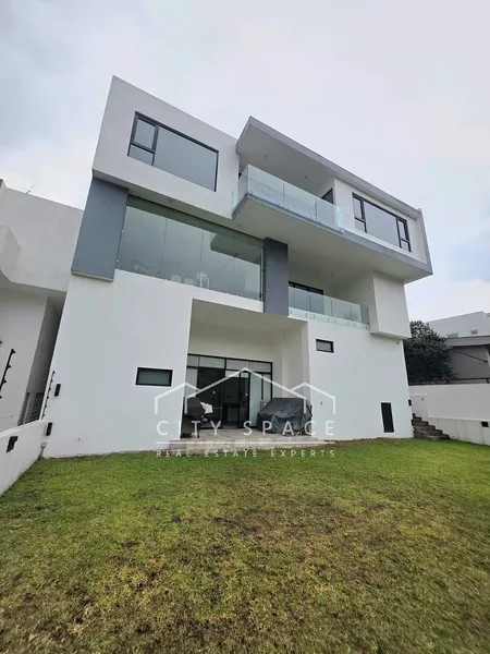 Casa en venta · Bosque Esmeralda, Atizapán de Zaragoza, Estado de México