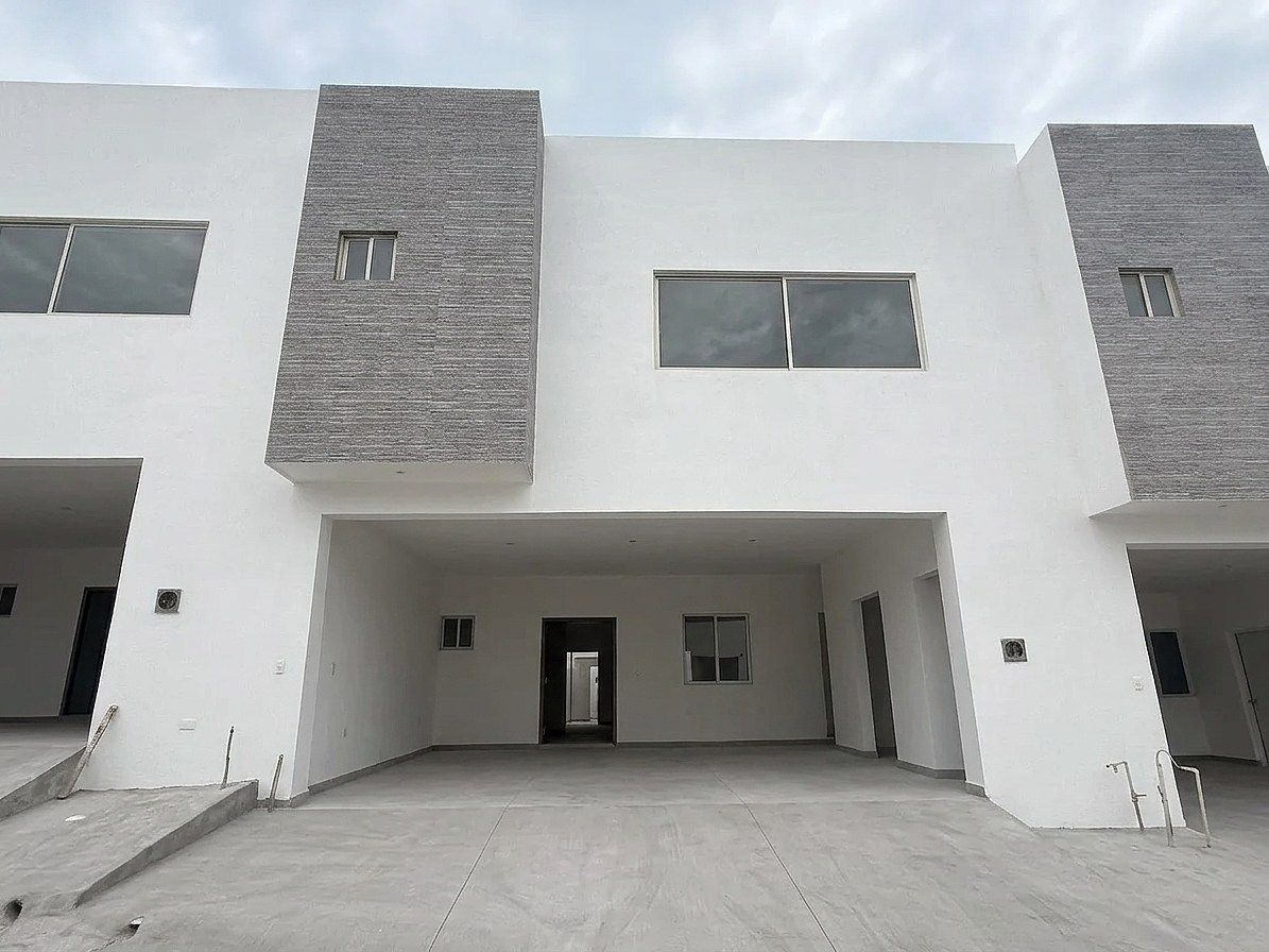 Casa en venta · Cumbres del Valle, Monterrey, Nuevo León