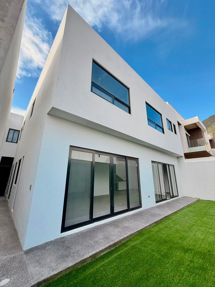 Casa en venta · Castaños del Vergel, Monterrey, Nuevo León
