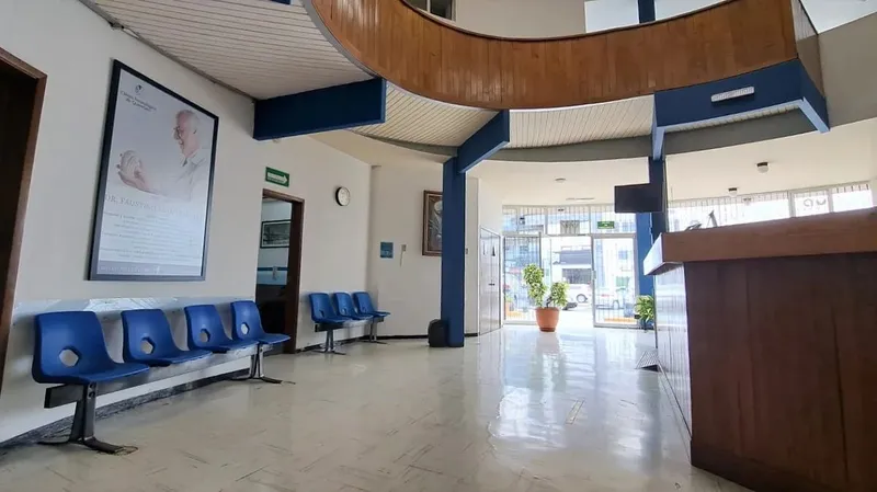 Edificio en venta · Jardines de La Hacienda, Santiago de Querétaro, Querétaro