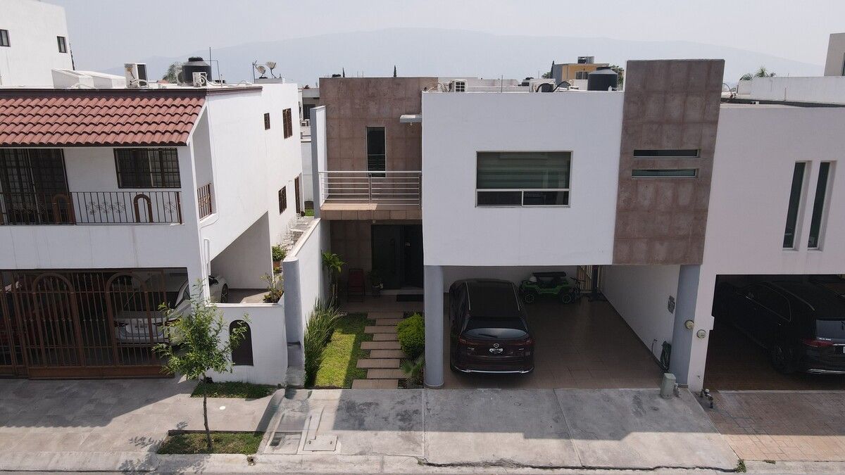 Casa en renta · Cumbres Santa Clara, Monterrey, Nuevo León