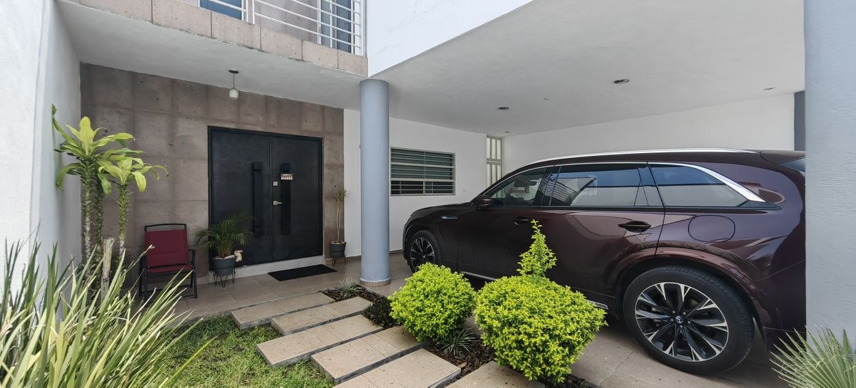 Casa en renta · Cumbres Santa Clara, Monterrey, Nuevo León