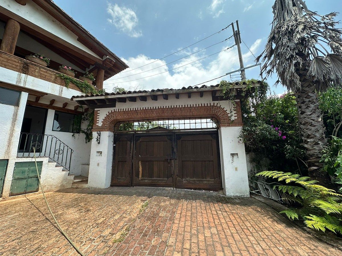 Casa en venta · Santa Magdalena Tilostoc, Valle de Bravo, Estado de México Casa en venta · Santa Magdalena Tilostoc, Valle de Bravo, Estado de México