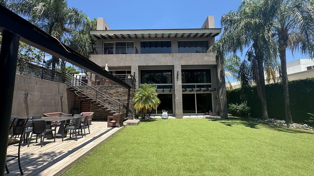 Casa en venta · Lomas del Hipico 1 Sector, Monterrey, Nuevo León
