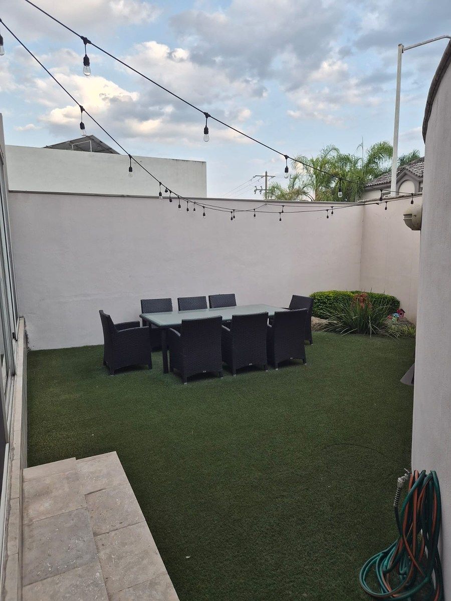 Casa en venta · Colinas de San Jerónimo, Monterrey, Nuevo León