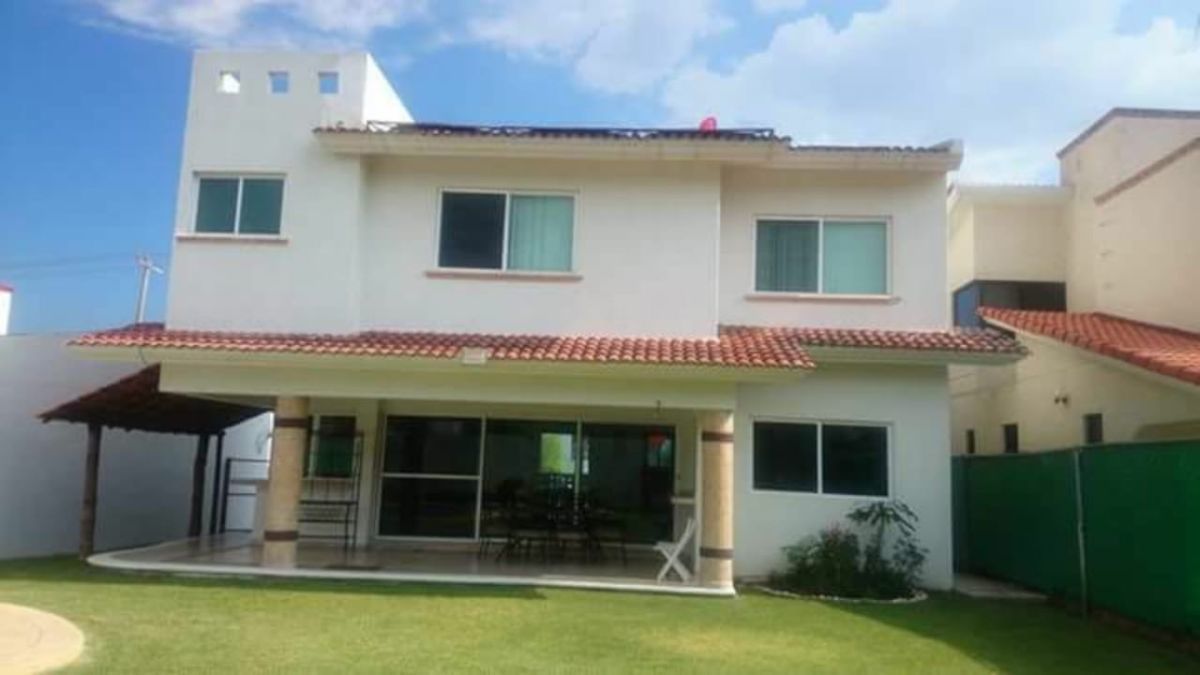 Casa en renta temporal · Lomas de Cocoyoc, Atlatlahucan, Morelos Casa en renta temporal · Lomas de Cocoyoc, Atlatlahucan, Morelos