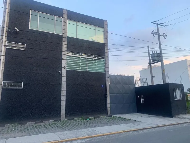 Edificio en renta · Llano Grande, Metepec, Estado de México