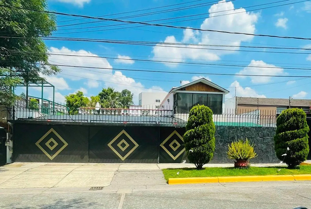 Casa en venta · Ciudad Satélite, Naucalpan de Juárez, Estado de México