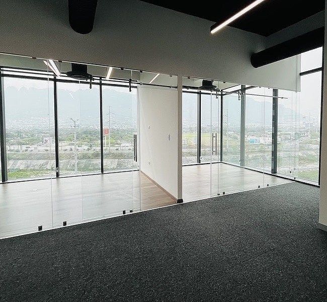 Oficina en renta · Santa María, Monterrey, Nuevo León