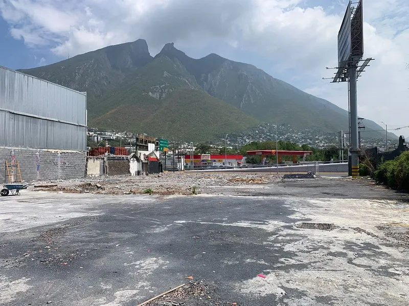 Lote en renta · Eugenio Garza Sada, Monterrey, Nuevo León