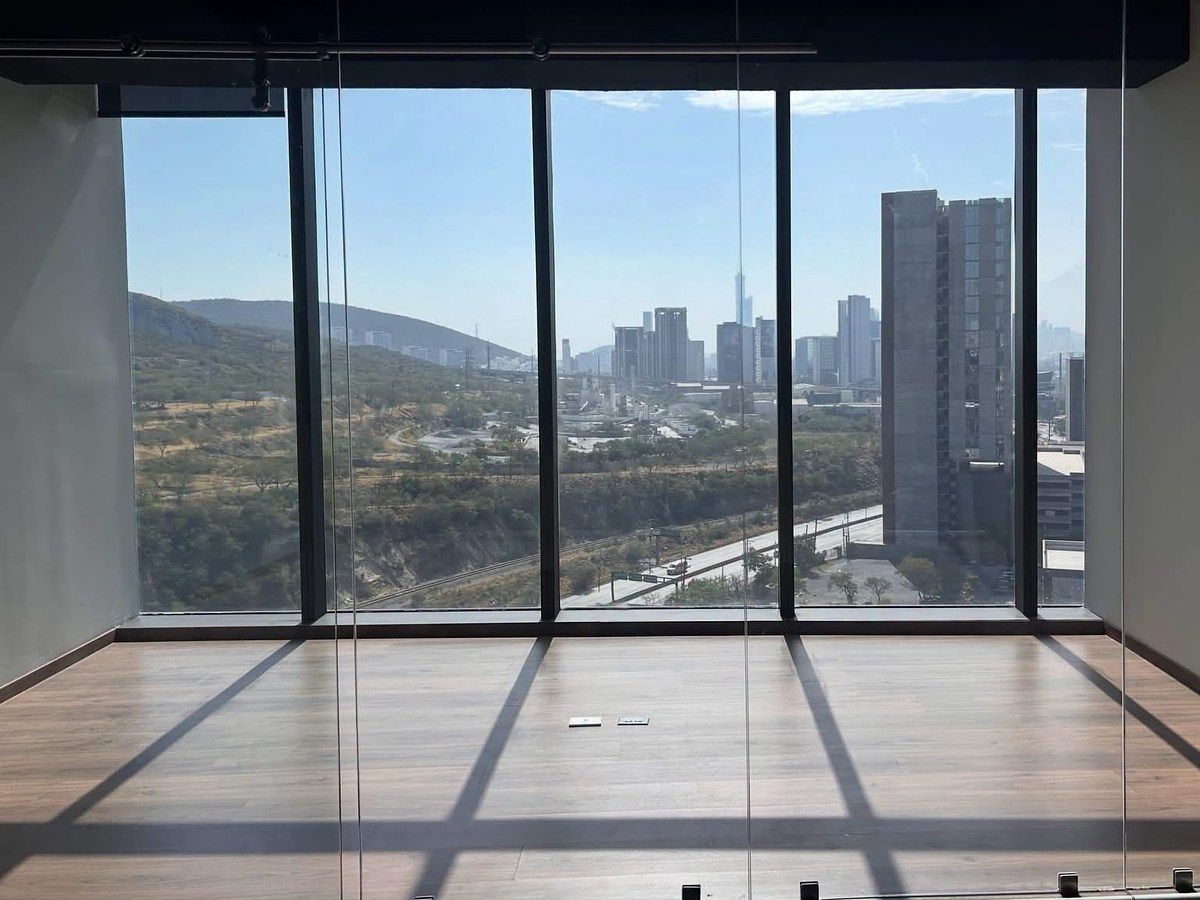 Oficina en renta · Santa María, Monterrey, Nuevo León