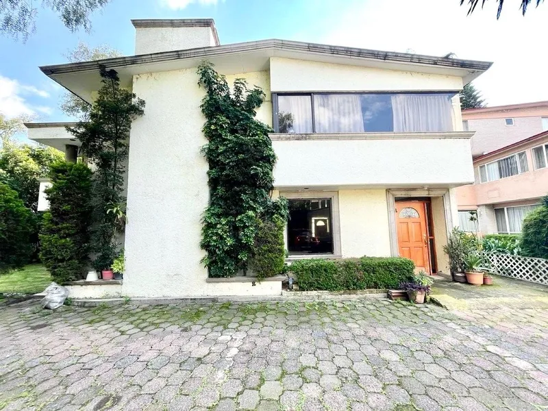 Casa en venta · Jardines del Pedregal, Álvaro Obregón, Ciudad de México