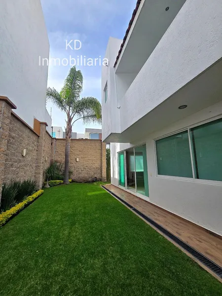 Casa en venta · Lomas Verdes 6a Sección, Naucalpan de Juárez, Estado de México Casa en venta · Lomas Verdes 6a Sección, Naucalpan de Juárez, Estado de México