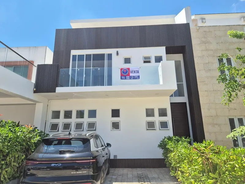 Casa en venta · Aqua Residencial, Benito Juárez, Quintana Roo Casa en venta · Aqua Residencial, Benito Juárez, Quintana Roo