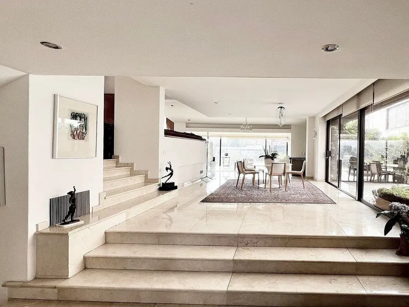 Casa en venta · Bosque de las Lomas, Miguel Hidalgo, Ciudad de México Casa en venta · Bosque de las Lomas, Miguel Hidalgo, Ciudad de México