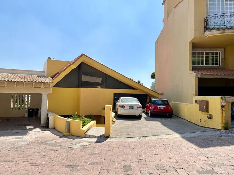 Condominio en renta · Bosque de las Lomas, Miguel Hidalgo, Ciudad de México