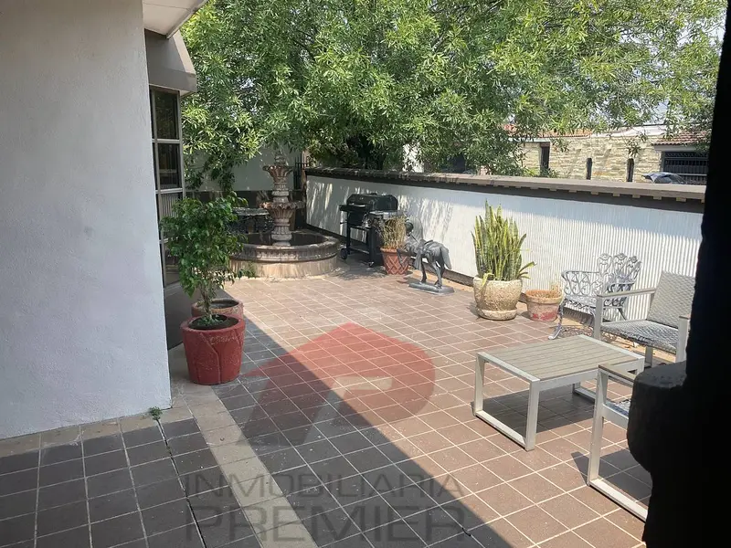 Casa en venta · Del Valle, San Pedro Garza García, Nuevo León