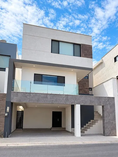 Casa en venta · Puerta de Hierro, Monterrey, Nuevo León Casa en venta · Puerta de Hierro, Monterrey, Nuevo León