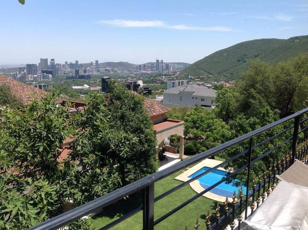 Casa en venta · Valle de San Ángel, San Pedro Garza García, Nuevo León