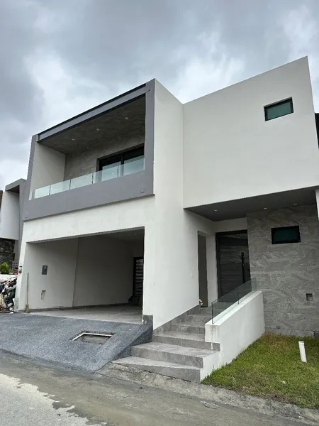 Casa en venta · Alamosur, Santiago, Nuevo León