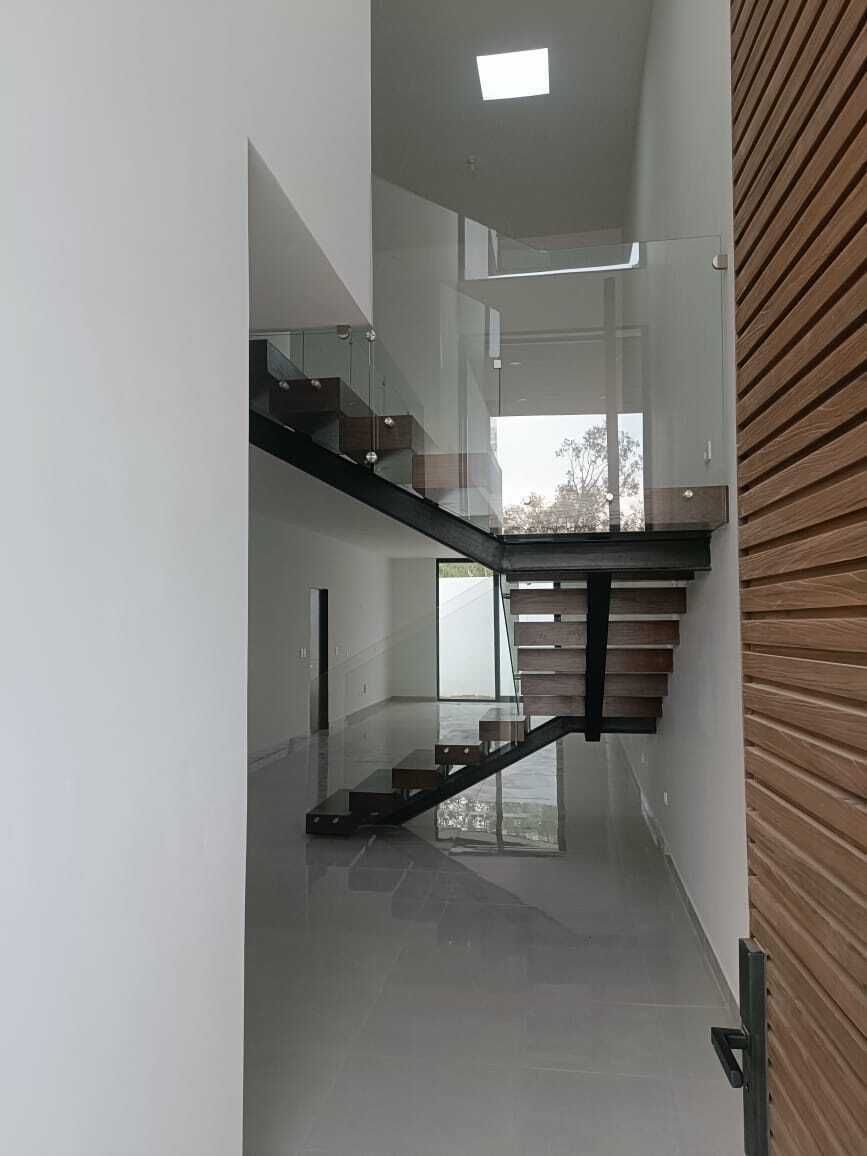 Casa en venta · Yerbaniz, Santiago, Nuevo León