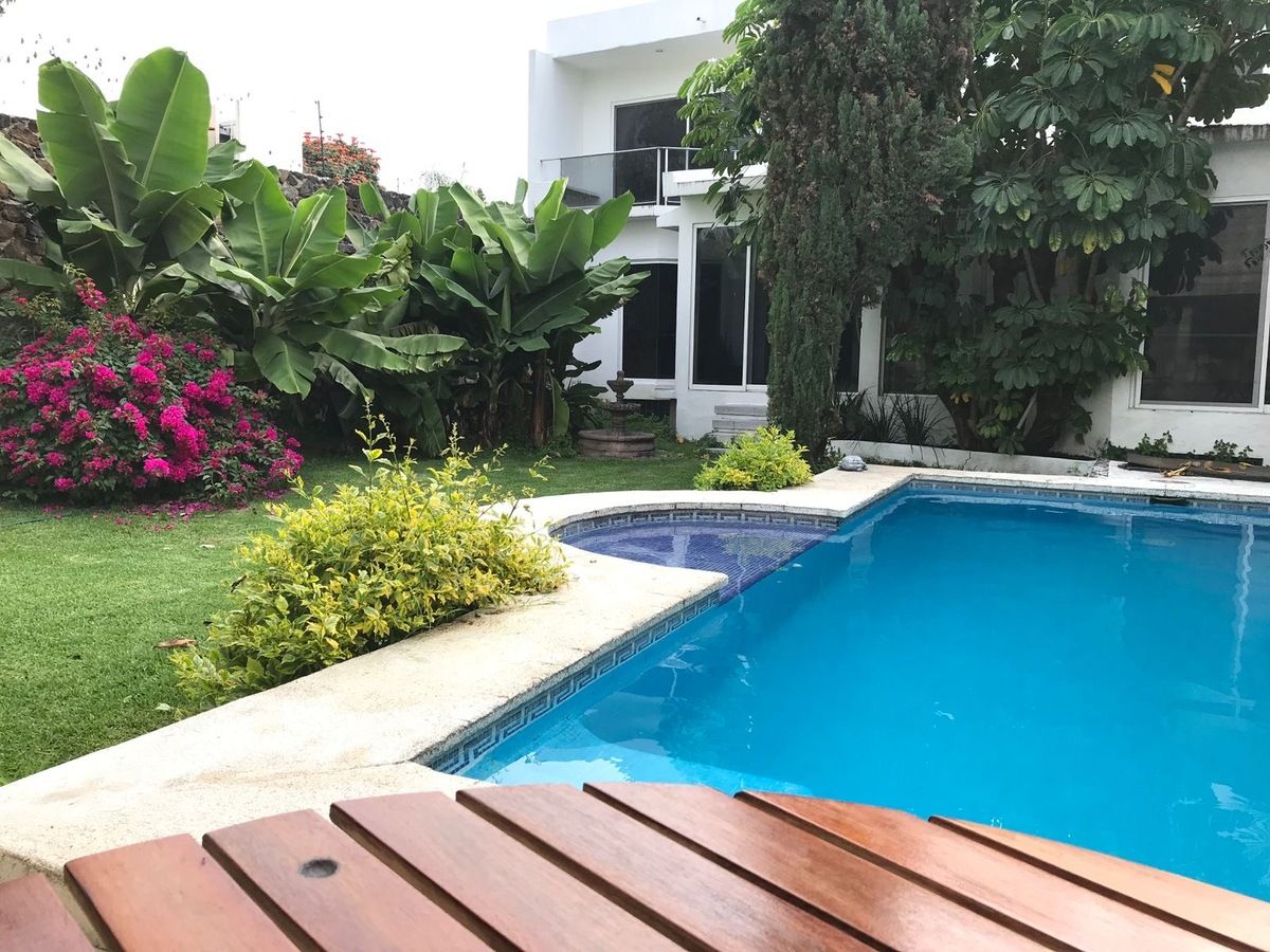 Casa en venta · Burgos, Cuernavaca, Morelos