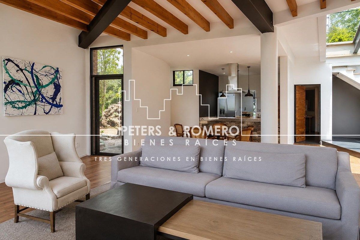 Casa en venta · Santa Magdalena Tilostoc, Valle de Bravo, Estado de México Casa en venta · Santa Magdalena Tilostoc, Valle de Bravo, Estado de México