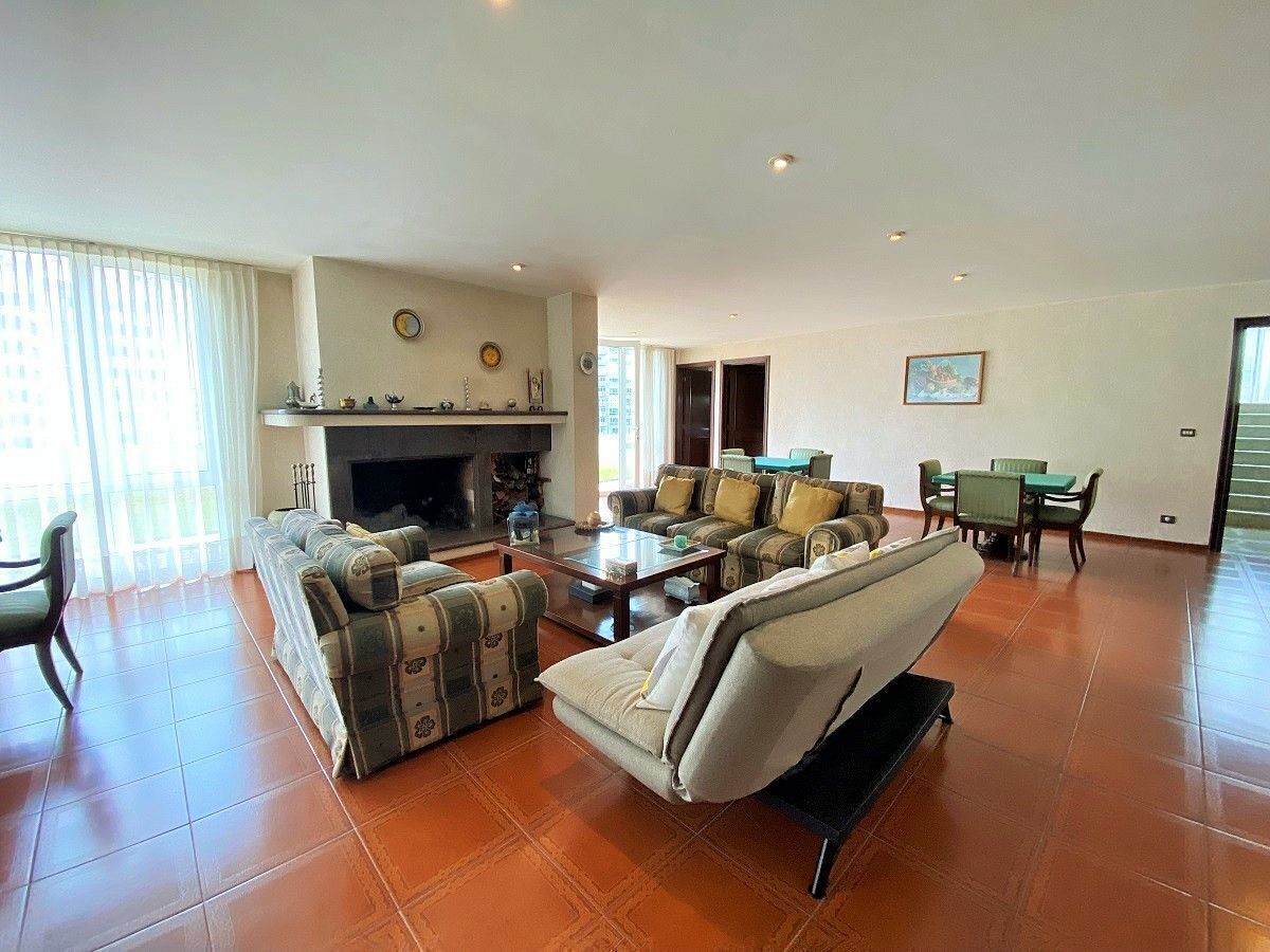 Casa en venta · Bosques de las Lomas, Cuajimalpa de Morelos, Ciudad de México