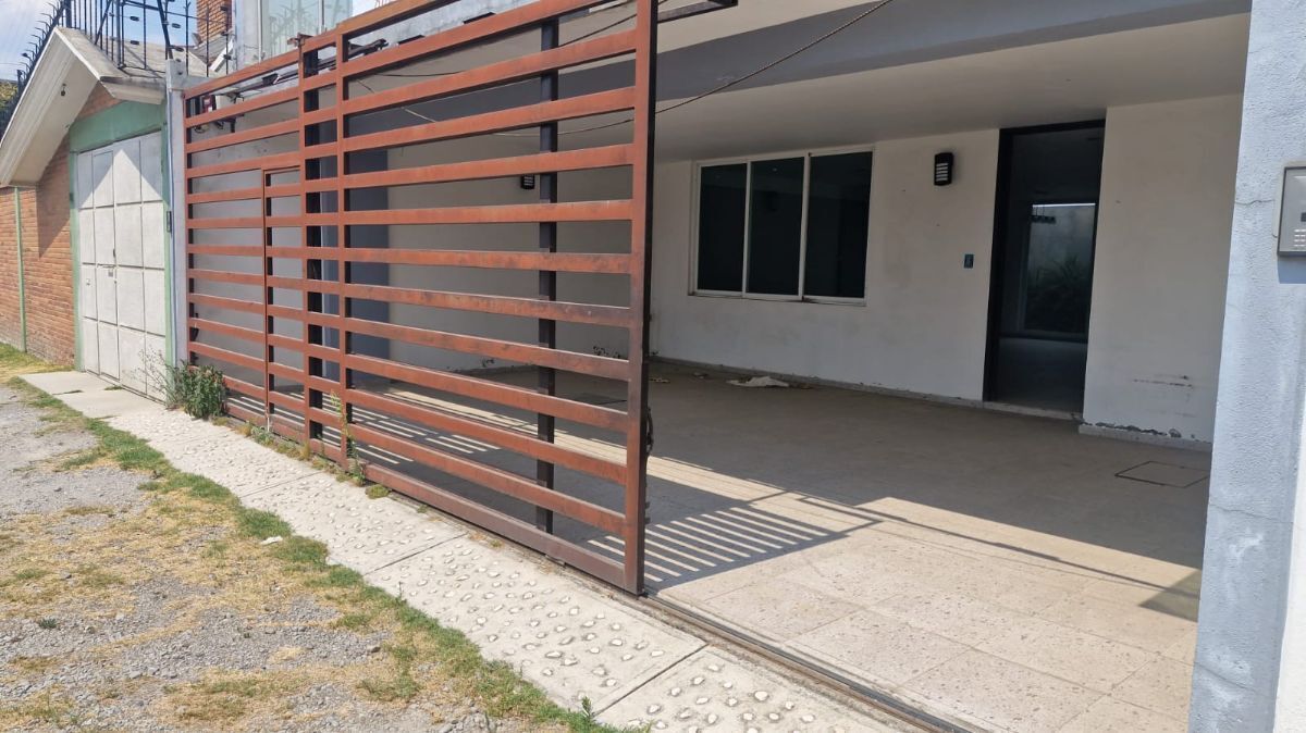 Casa en venta · Corredor Industrial Toluca Lerma, San Mateo Atenco, Estado de México