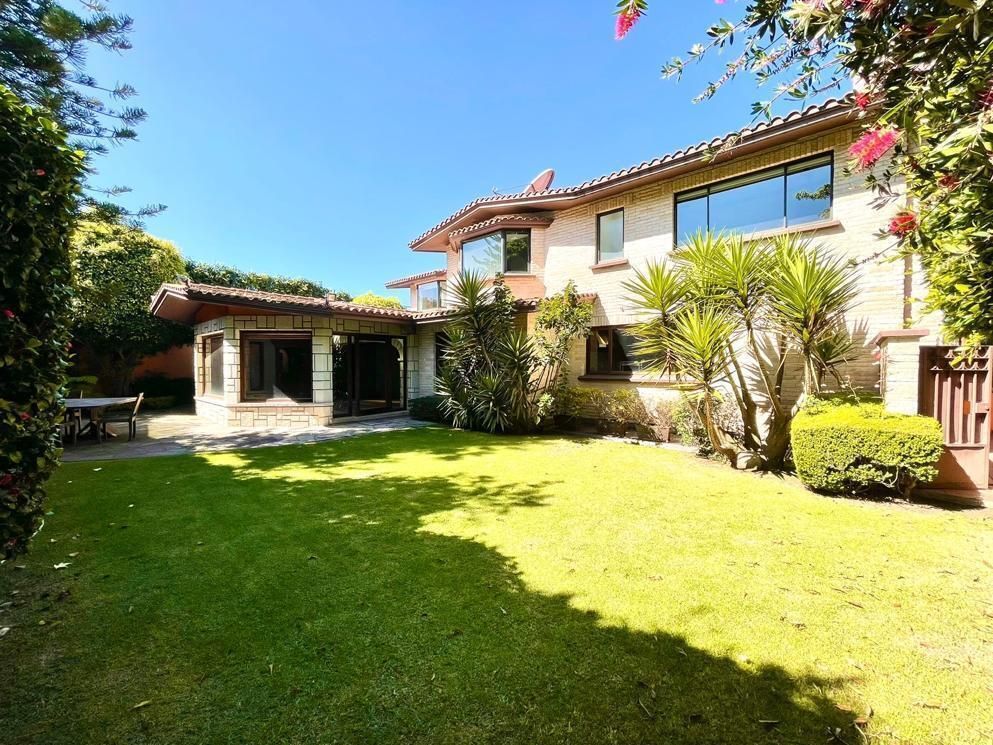 Casa en venta · Bosques de las Lomas, Cuajimalpa de Morelos, Ciudad de México