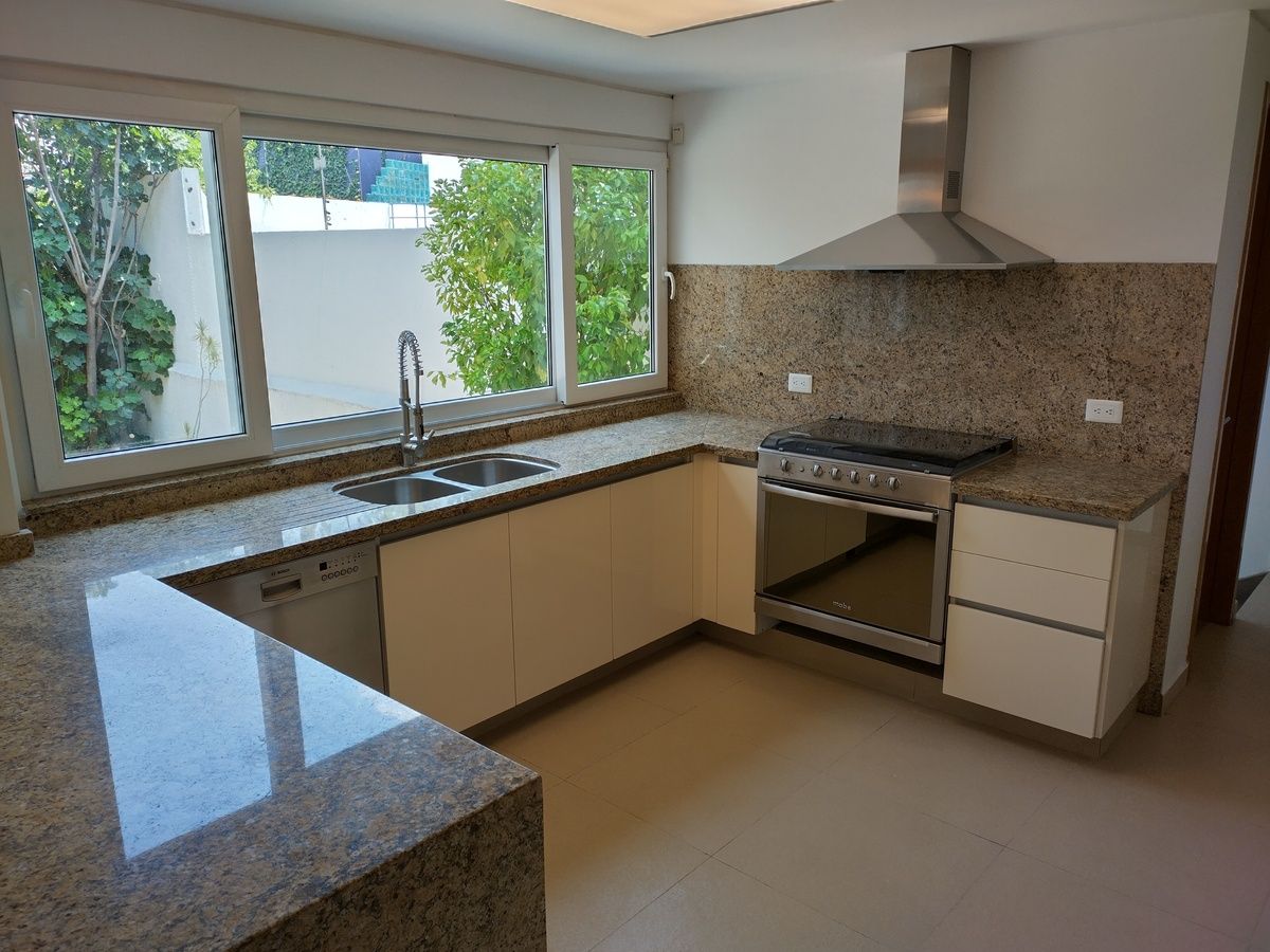 Casa en venta · Lomas de Virreyes, Miguel Hidalgo, Ciudad de México Casa en venta · Lomas de Virreyes, Miguel Hidalgo, Ciudad de México