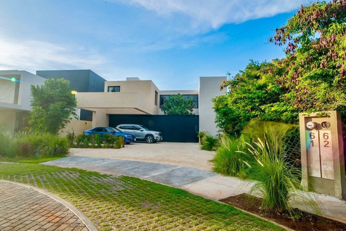 Casa en venta · Santa María Yaxché, Mérida, Yucatán