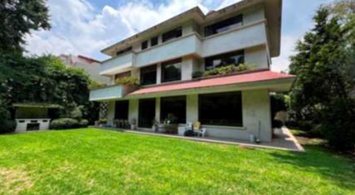 Casa en venta · Bosques de las Lomas, Cuajimalpa de Morelos, Ciudad de México