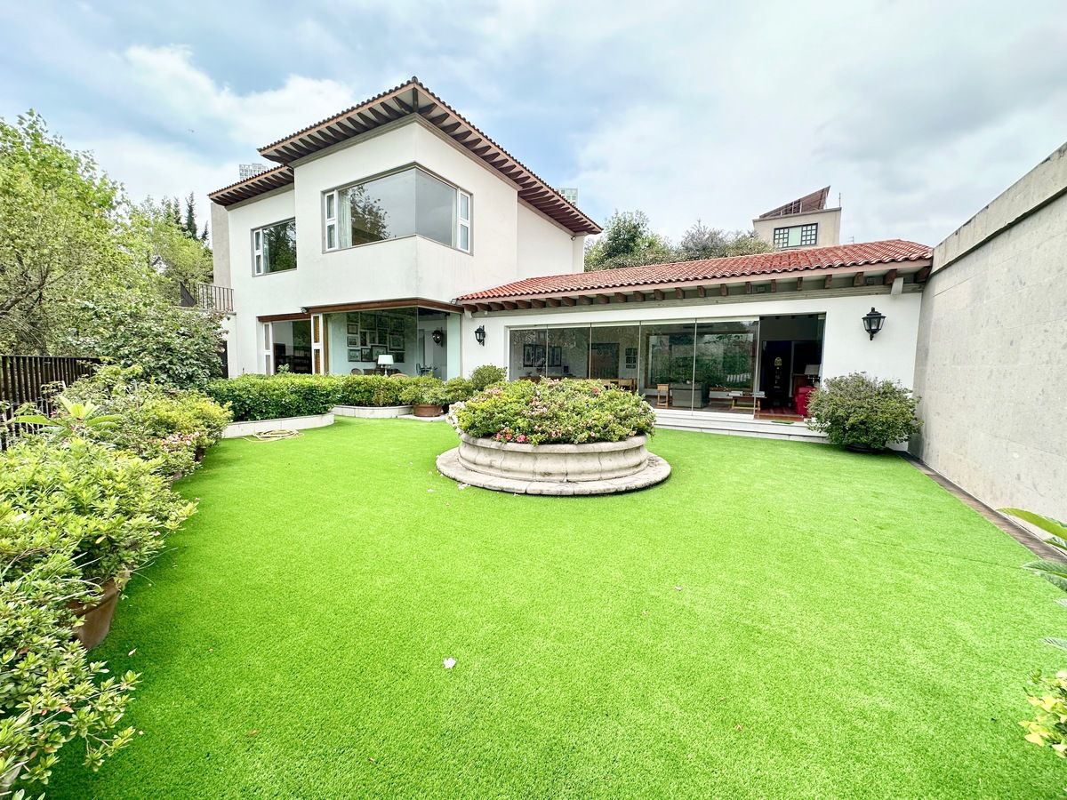 Casa en venta · Bosques de las Lomas, Cuajimalpa de Morelos, Ciudad de México