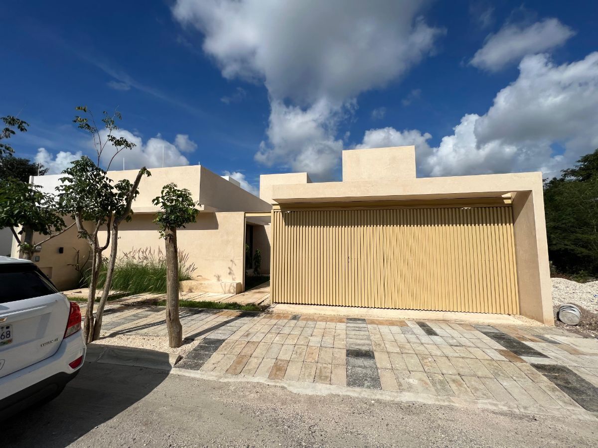 Casa en venta · Xcanatún, Mérida, Yucatán Casa en venta · Xcanatún, Mérida, Yucatán