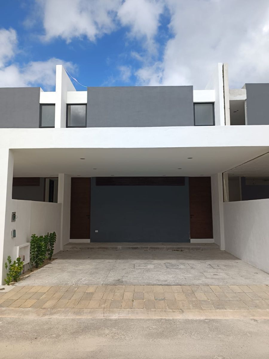 Casa en venta · Xcanatún, Mérida, Yucatán