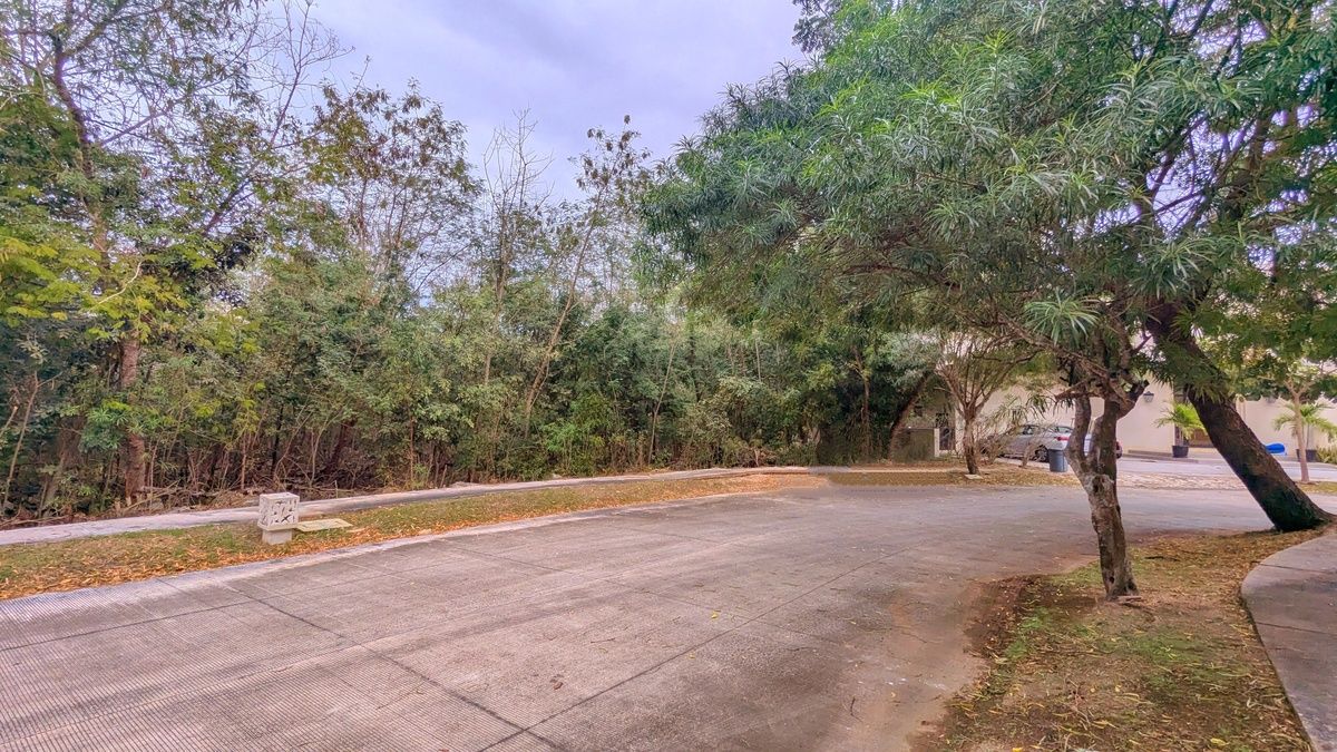 Lote en venta · Yucatán Country Club, Mérida, Yucatán