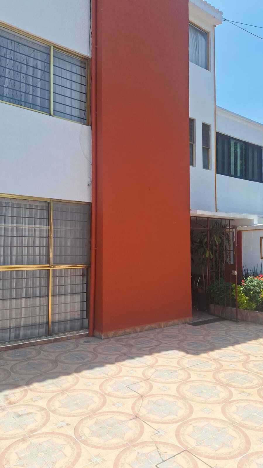 Casa en venta · Santa Cecilia, Coyoacán, Ciudad de México Casa en venta · Santa Cecilia, Coyoacán, Ciudad de México