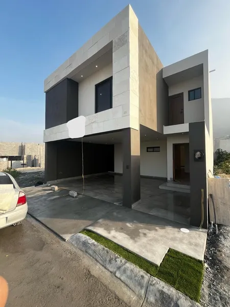 Casa en venta · Porto Cumbres, García, Nuevo León Casa en venta · Porto Cumbres, García, Nuevo León