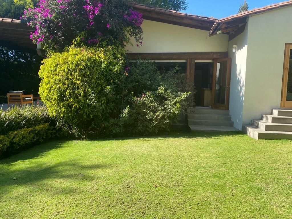 Casa en venta · Santa Magdalena Tilostoc, Valle de Bravo, Estado de México Casa en venta · Santa Magdalena Tilostoc, Valle de Bravo, Estado de México