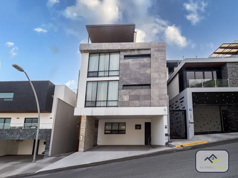 Casa en venta · Monteleón, Monterrey, Nuevo León