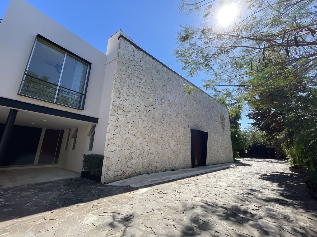 Casa en venta · Cholul, Mérida, Yucatán Casa en venta · Cholul, Mérida, Yucatán