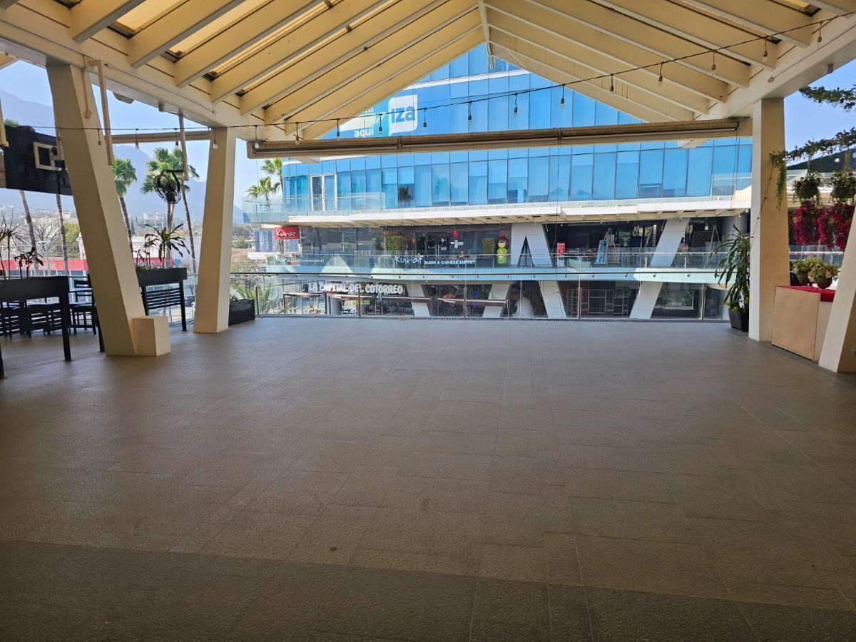Comercio en renta · Del Valle, San Pedro Garza García, Nuevo León
