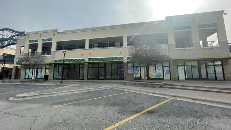 Comercio en renta · Bosques del Poniente, Santa Catarina, Nuevo León