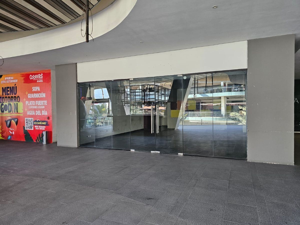 Comercio en renta · Del Valle, San Pedro Garza García, Nuevo León