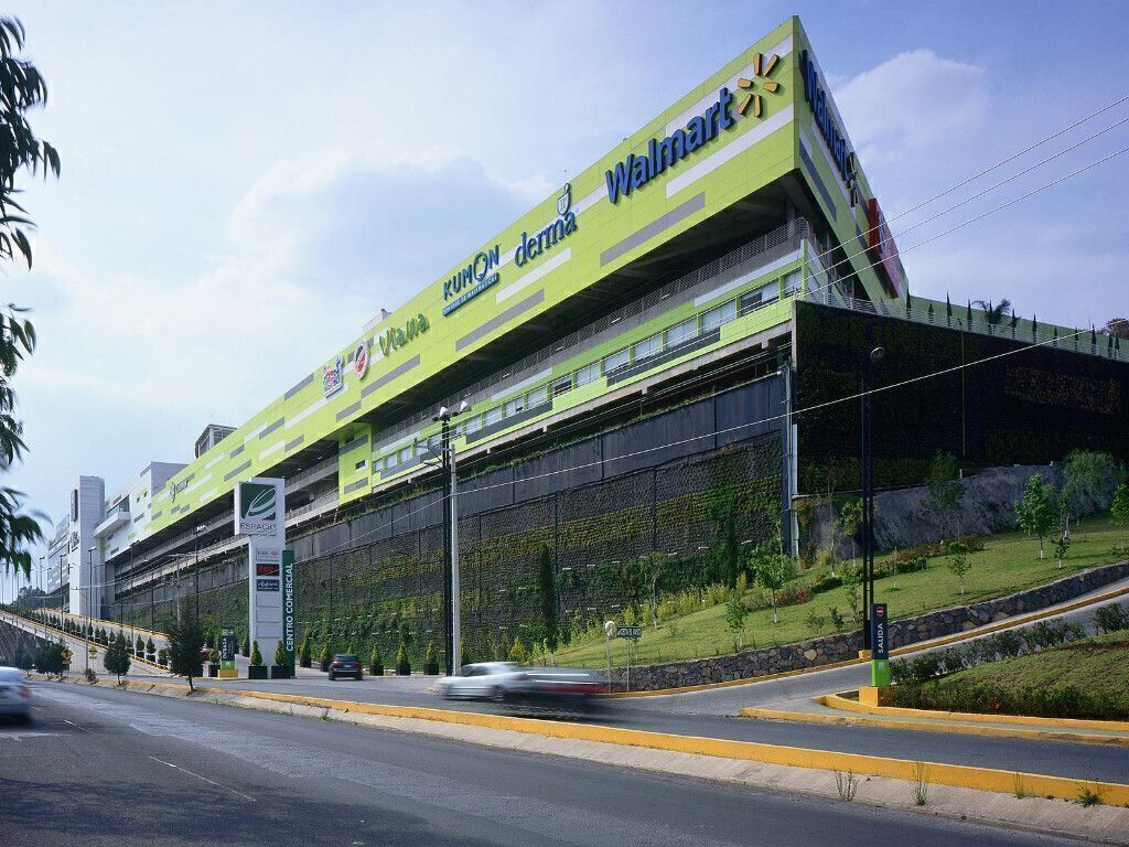 Comercio en renta · Bosque Esmeralda, Atizapán de Zaragoza, Estado de México