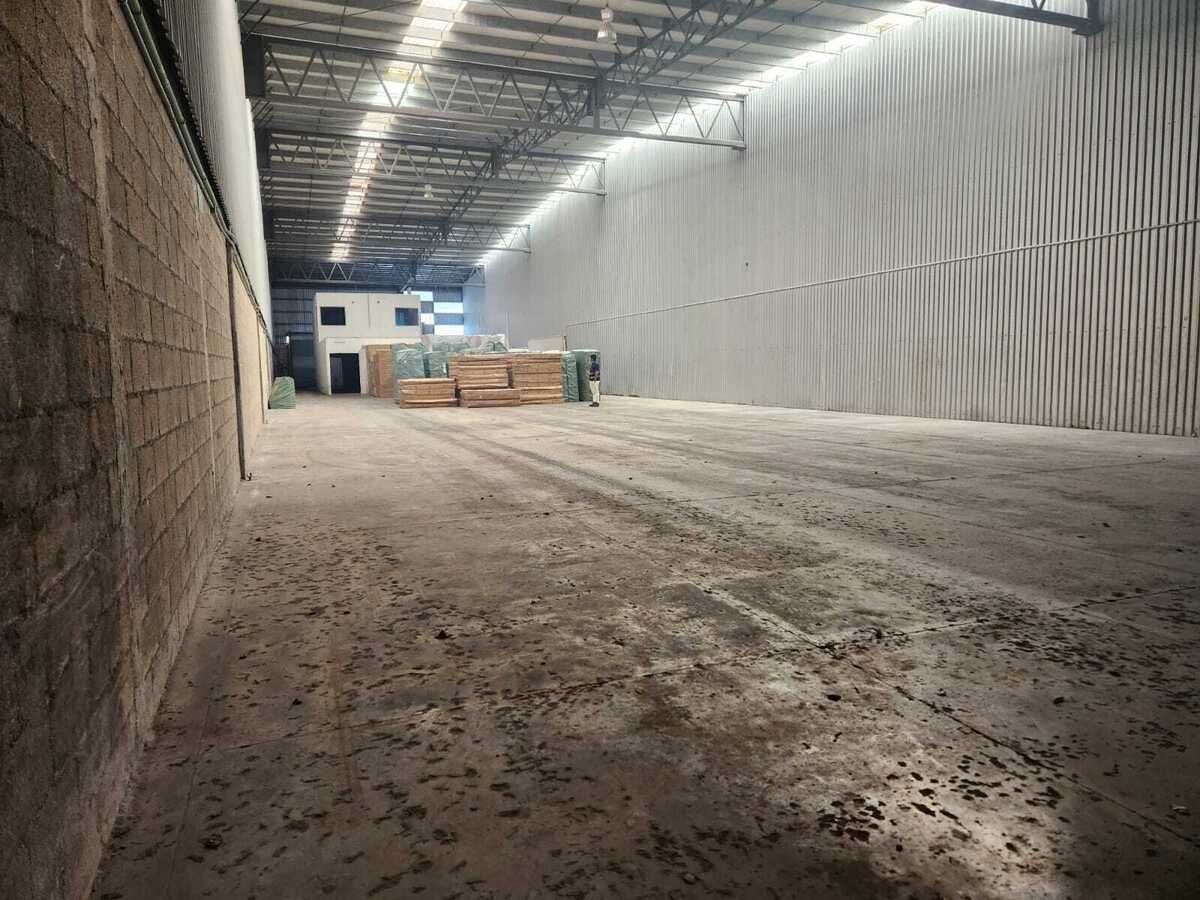 Nave industrial en renta · Lagos del Sol, Benito Juárez, Quintana Roo