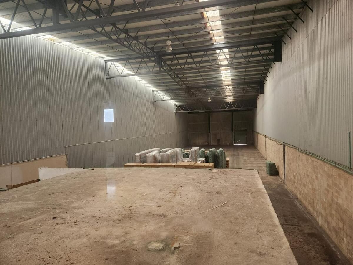 Nave industrial en renta · Lagos del Sol, Benito Juárez, Quintana Roo