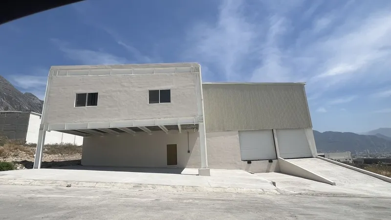 Bodega en renta · Rincón Del Poniente, Santa Catarina, Nuevo León
