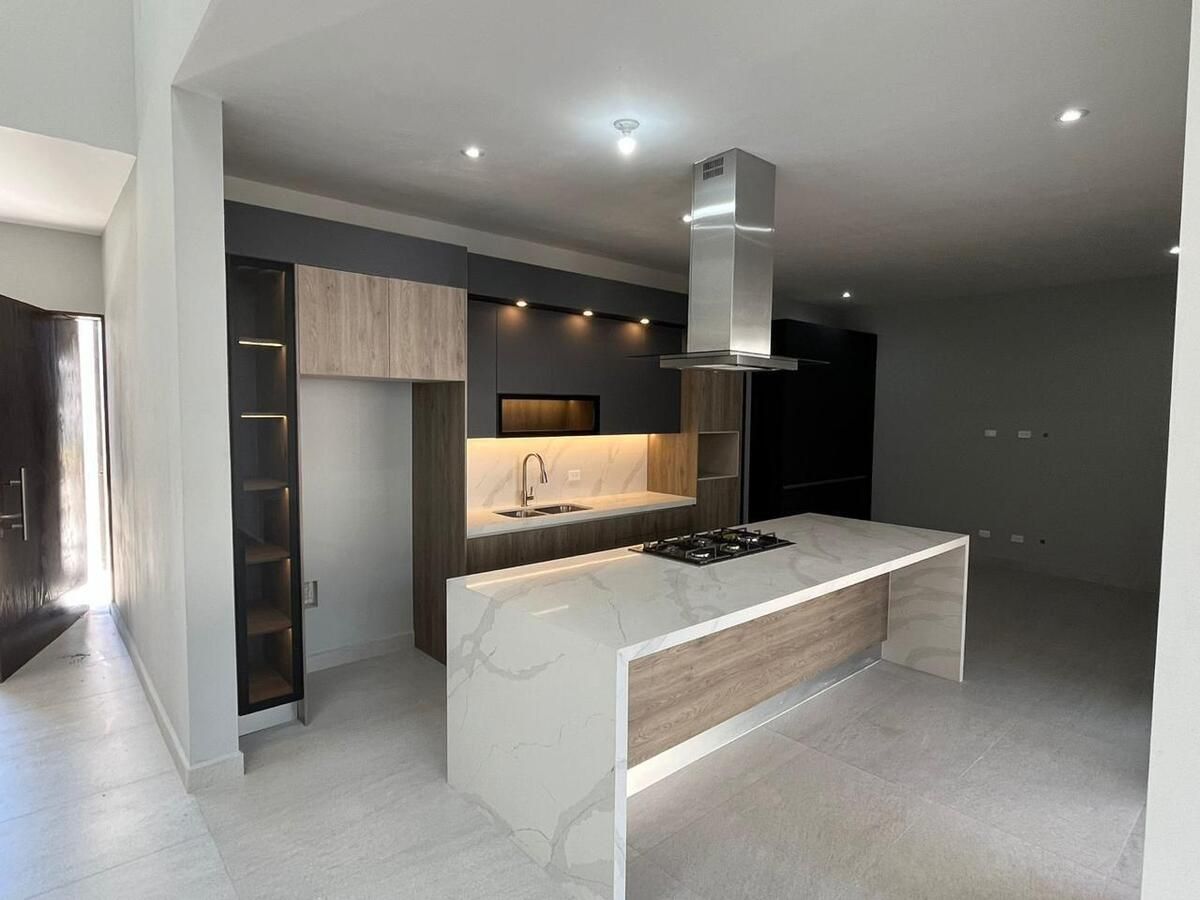 Casa en venta · Bosques de las Misiones Sector Encino, Santiago, Nuevo León